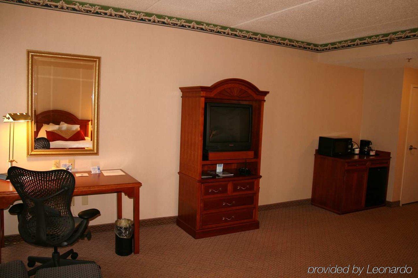 Hilton Garden Inn Secaucus/Meadowlands Номер фото